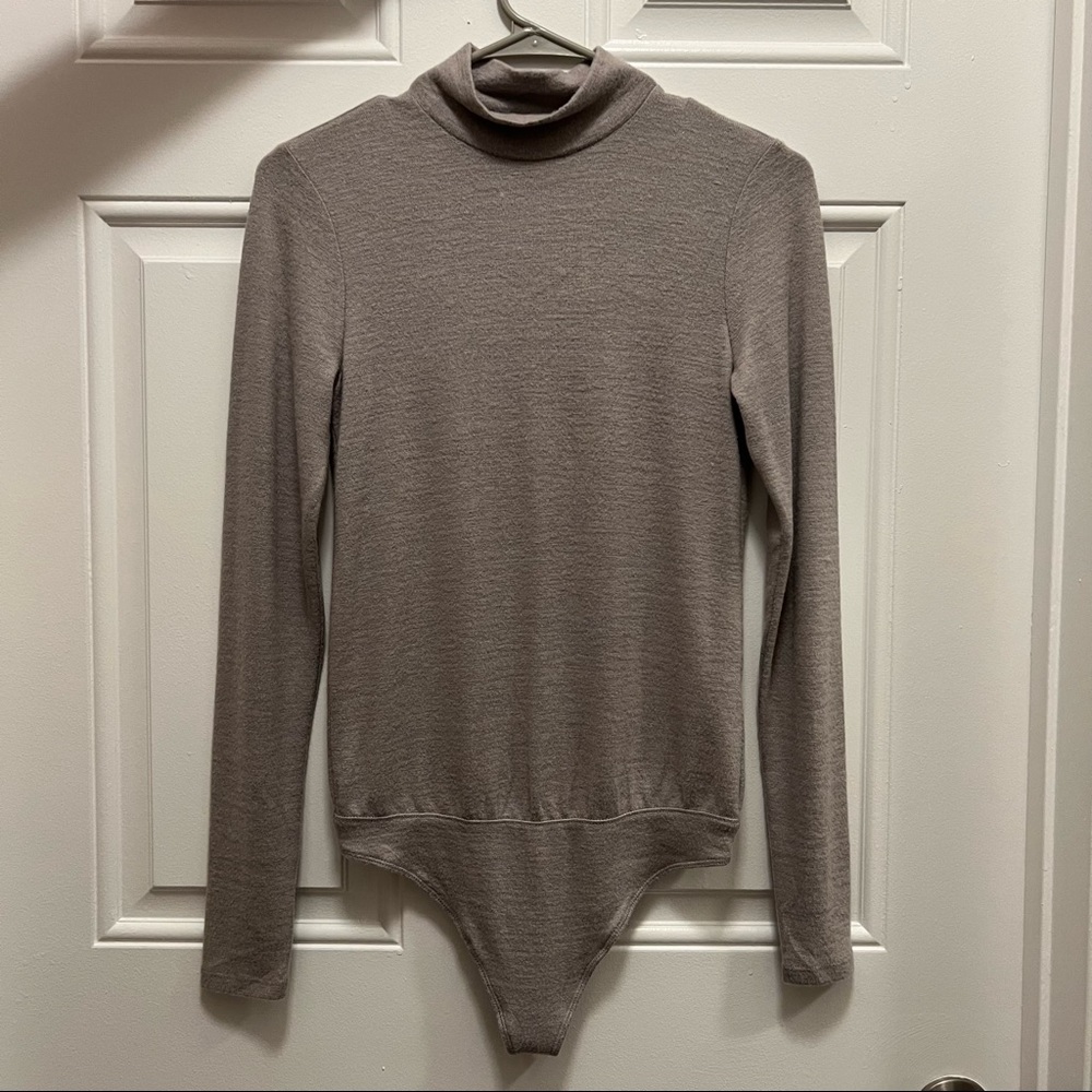 Abercrombie & Fitch mock neck bodysuit grey S NWOT